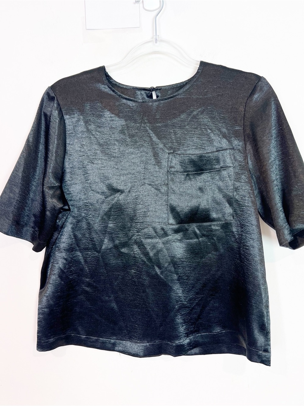 WHO WHAT WEAR BLACK SILKY SATIN SHORT SLEEVE SHIRT SZ XS